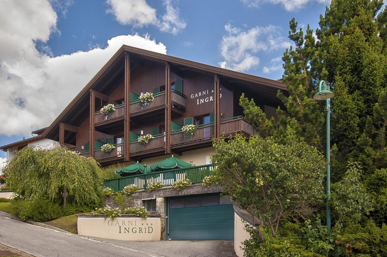 Hotel Panorama Garni Ingrid à Dobbiaco Extérieur photo
